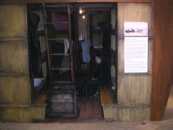 V�kin - sj�minjasafn. Eftirger� af l�kar � togara